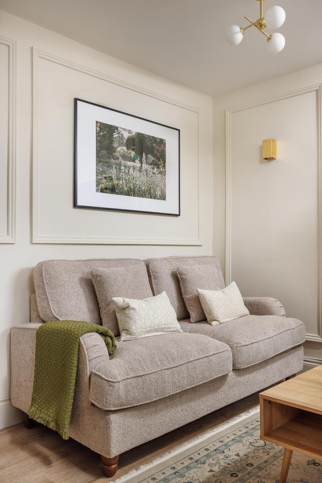 Ocean Stylish Floor Flat * Plymouth